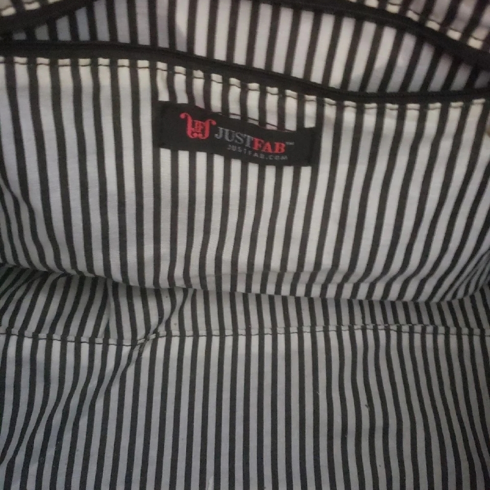 Justfab purse - Picture 3 of 3
